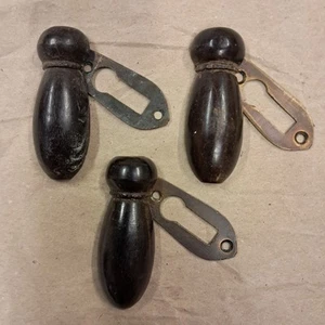 Three Wooden Keyhole Cover Escutcheon Plates, no fixings, antique/vintage - Picture 1 of 5