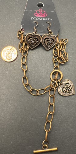 VETEMENTS Orecchini Paparazzi 1” con catena slip set collana 18” colore bronzo cuori