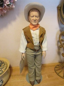 Bambola John Wayne Effanbee - Vintage - Simbolo Americano del West - 1981 - Foto 1 di 11