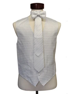 Men's white color 4 pcs vest set with metallic white paisley pattern size ( S ) - Picture 1 of 5