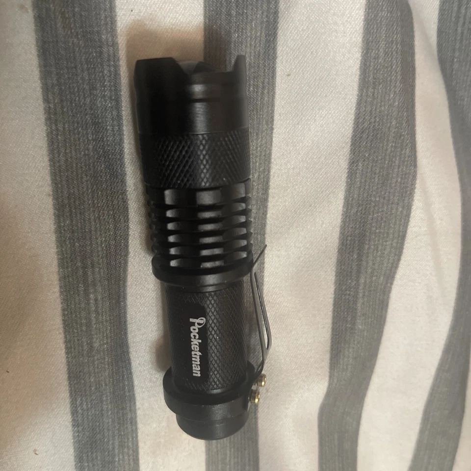 Linterna LED Pocketman CREE Q5 Zoom Enfoque Ajustable 3 Modos - Imagen 1 de 1