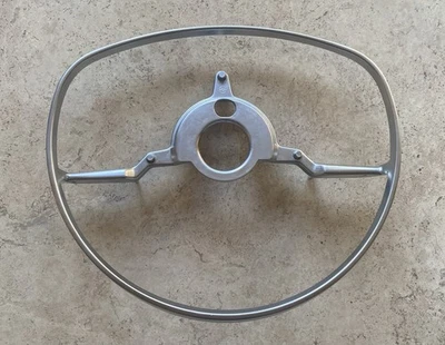 Anillo de bocina de dirección mate plateado Mercedes 69-73 W108, W113, W114, W115 (OEM) Foto 1 de 4