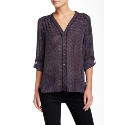 Blusa VINCE Mini-Geo Estampa Seda Top Mini Estampa Geo Geométrica Decote V X-Pequena - Imagem 1 de 4