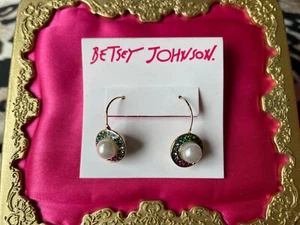 Betsey Johnson Mystic Baroque Rainbow Crystal White Pearl Partial Hoop Earrings - Picture 1 of 3