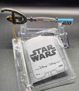 Star Wars Disney Store European Release Collectible Key w/ tag protector - Bild 1 von 2