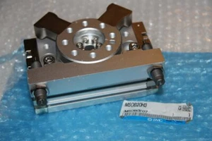 SMC MSQB20H3 Tavolo Girevole Con Cremagliera E Pignone, Ammortizzatori NUOVO - Picture 1 of 1
