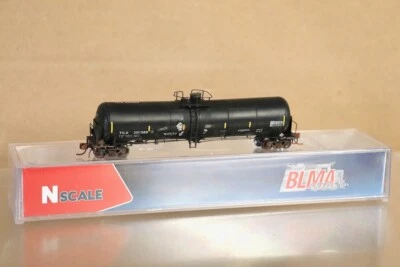BLMA MODELS BLMA20006 N WEATHERED TRINITY RAIL CRUDE OIL TANK CAR TILX 350389 nv - Image 1 of 4