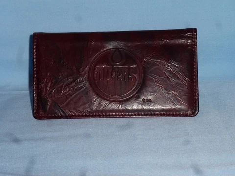 EDMONTON OILERS   Leather Checkbook  NEW  burg t Cover