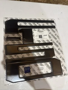 2018-2020 Ford F-150 Tailgate Inserts - Official Licensed Product - Picture 1 of 1