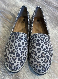 White Mountain Womens Animal Print Leopard Classic Slip On Loafer Comfort Sz 7.5 - Picture 1 of 8