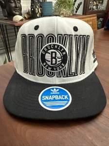 Cappello Adidas NBA "Brocklyn" Nets SnapBack Chiusura Regolabile Berretto Lana Errore - Foto 1 di 6