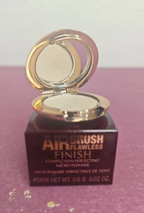 Mini Airbrush Flawless Finish Puder von Charlotte Tilbury - Bild 1 von 4