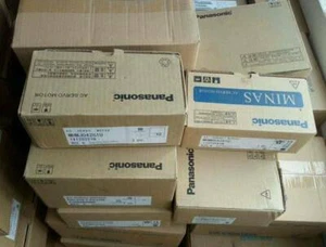 ONE New Panasonic Model MSMD042P1D - Picture 1 of 1