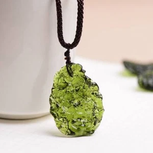 Natural Crystal Gem Moldavite Meteorite Glass Necklace Pendant Stone Green Xmas - Picture 1 of 10