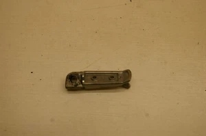 Clavija reposapiés izquierda Kawasaki ZX600 ZX6R ZX900 ZX9R ZX12R ZR1100 1428 - Imagen 1 de 3