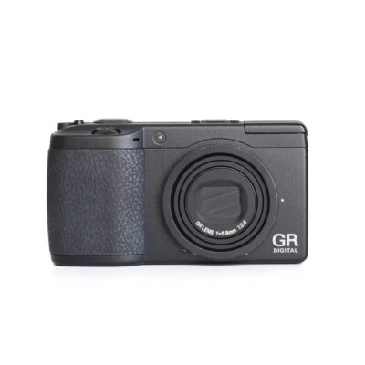 RICOH GR DIGITAL II 10.1MP Digital Camera With SD Card,Battery,Charger - 90% New - Image 1 of 4