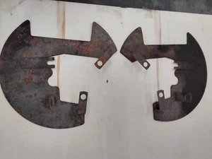 Reliant Middlebridge Scimitar pair FRONT Lockheed brake disc Shields in VGC - Picture 1 of 7