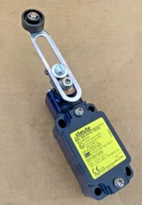 Steute EEX 3354V7H 1O/1S Limit Switch 250V/6A AC-15 230V/.25a DC Made in Germany - Picture 1 of 8