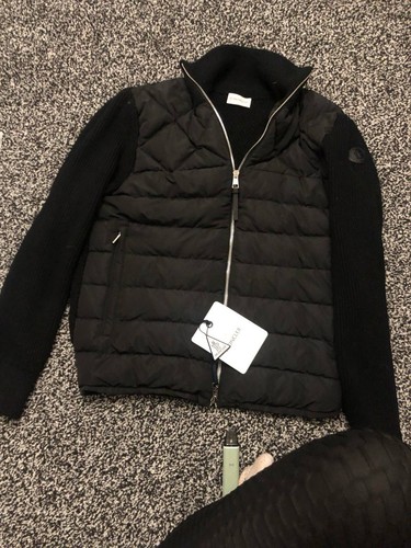 Cappotto Moncler donna originale. Nuovo Con Etichette