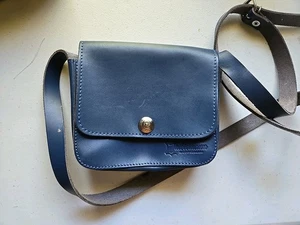 Thielemann Mini Umhängetasche dunkelblau Made in Germany Leder mit Nahtdetail - Bild 1 von 5