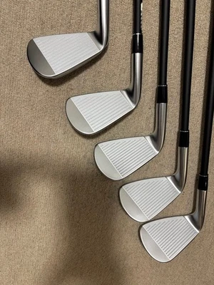 [TRAVIL 75 S] Srixon Zxi5 & Zxi7 Combo Iron Set 6-PW - Image 1 of 4