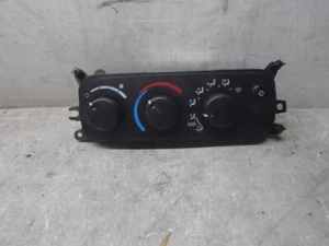 2002-2005 Dodge Ram 1500 Heater AC Temperature Control OEM P055056322AA - Picture 1 of 4