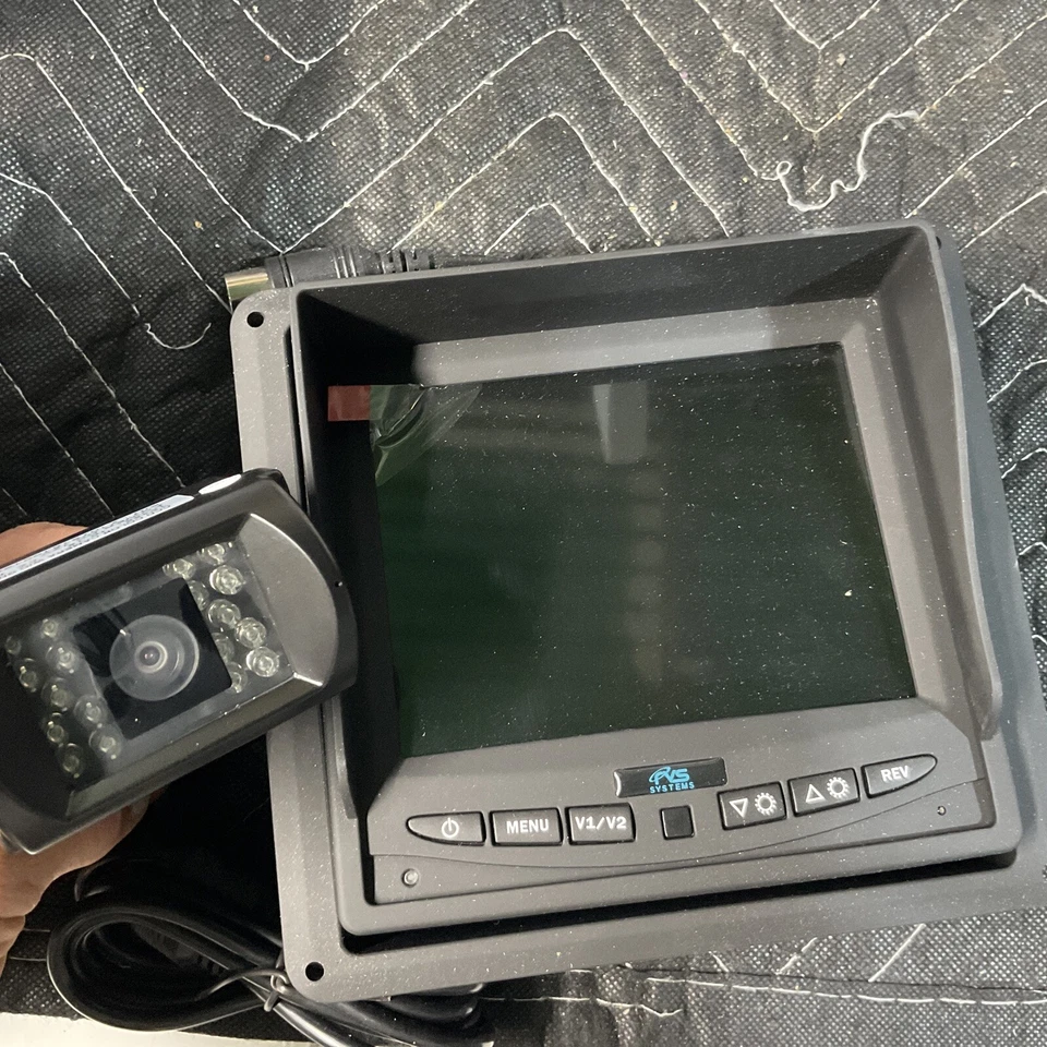RVS Systems 5.6" TFT LCD Color Screen Monitor & Back Up Camera RVS-7706033 - Image 1 of 4
