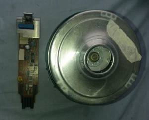 MOTORE+SCHEDA FOLLETTO VK130 VK131 ASPIRAPOLVERE - Foto 1 di 2