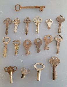 Set Lot 17 Vintage Antique Skeleton And Assorted Keys, Some Rare - Picture 1 of 6