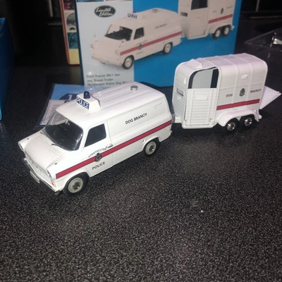 VANGUARDS 1:43 STRATHCLYDE DOG POLICE - FORD TRANSIT MkI & BOXED TRAILER VA06615 - Image 1 of 4