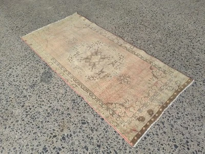 2.8x5.8 ft TRIBAL VINTAGE BOHO HAND KNOTTED OUSHAK WOOL HANDMADE TURKISH ANTIQUE - Image 1 of 4