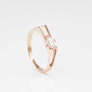 Ring mit Zirkon in 585/14kt Rotgold, 2,3g, Größe 57, R48. 206958 - Bild 1 von 4