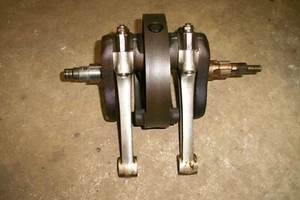 Triumph Crankshaft & Piston Rods 650cc T120 TR6 1967 30 - Foto 1 di 5