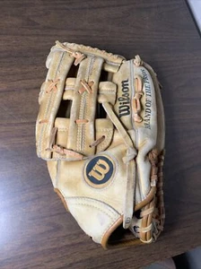 VTG Wilson Boss A9840 Baseball Softball Glove - 12" RHT - Picture 1 of 10