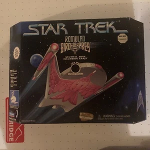 Classic Star Trek Romulan Bird of Prey Stock No. 16126 Playmates 1997 NIB - Picture 1 of 8