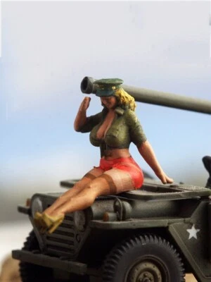 Resin 1/72 WWII American Bomber Cover Girl Soldier Doll Mini Figure Diorama Toys — 第 1/4 张图片