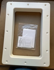 PetSafe Elektronische Haustiertür Wand Umbausatz, groß - Bild 1 von 3