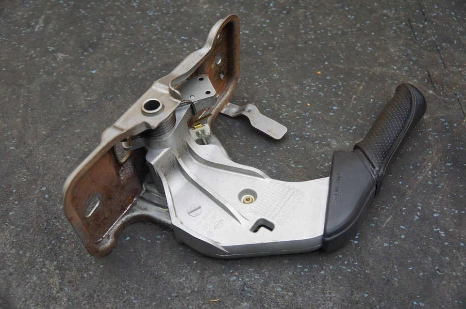 Emergency Parking Brake Handle Lever Arm 36010JF00A OEM Nissan Gtr 2009-10 - Image 1 of 4