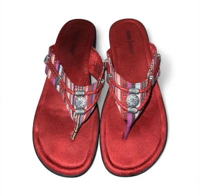Sandalias Minnetonka Silverthorne 360 para mujer rojas con estampado suroeste talla 9 Foto 1 de 4