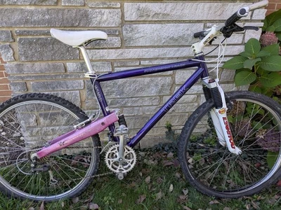 Vintage 90s TREK 9150 Aluminum Full Suspension MTB 19" Frame, 26" Wheel - Image 1 of 4
