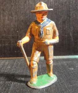 BARCLAY MANOIL VINTAGE 1930s LEAD TOY SCOUT LEADER HIKER LARGE 3" SIZE - Picture 1 of 7