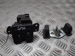 Kia Sportage Bootlid Tailgate Lock & Striker Plate 81230-3w000 Mk3 2010-2016A - Picture 1 of 10