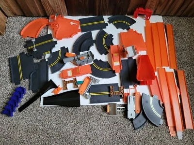 Vintage Race Track Track Lot Mattel HB3 - Image 1 of 4