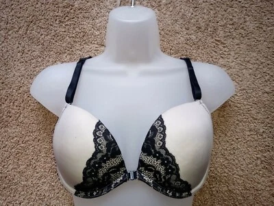 Sujetador The Show Off La Senza Negro Encaje Cubierto Acolchado Frente Abierto Talla 36B Foto 1 de 4