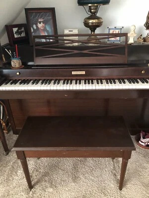 Piano acústico Baldwin Acrosonic excelente estado  Foto 1 de 2