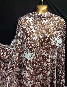 Weicher Crinkle Chiffon braun/cremeweiß Blumendruck Kleiderstoff *neu* 60" W - Bild 1 von 6