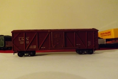Coche de caja Varney escala HO 40', Louisville y Nashville, marrón, #13499 Foto 1 de 4
