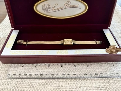 Lucien Piccard Women's 14kt Rectangular Face Watch 10kt Gold Mesh Band Orig Box - Image 1 of 4