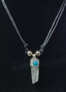 COLLAR RÚSTICO CUARTO CRISTAL ATRAE BUENAS ENERGÍAS ¡SUERTE Y PROTECCIÓN! - Imagen 1 de 1