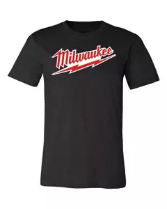 T-Shirt Milwaukee rot-weiß Logo Herren schwarz weiß Größe S-3XL - Bild 1 von 2